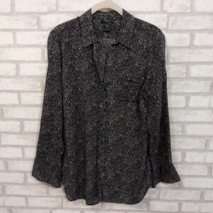 Ann Taylor Button Down Shirt Black & White Size XS Super Soft Comfy Professional